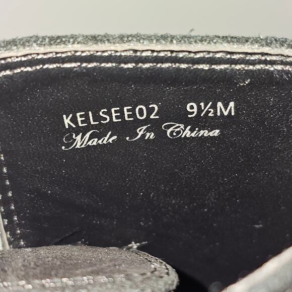 NEW Donald Pliner Kelsee Ankle Bootie Womens 9.5 Black Suede Square Toe Heel - Picture 13 of 14